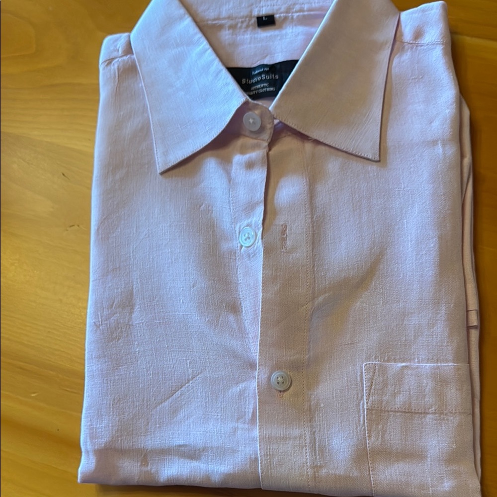 Studio Suits Men’s Linen shirt. NWOT